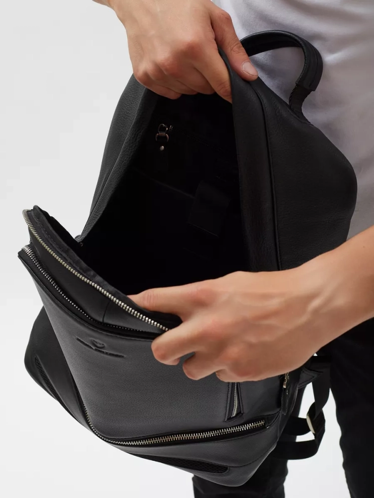 Кожаный мужской рюкзак Paul Rayner 0048003-1