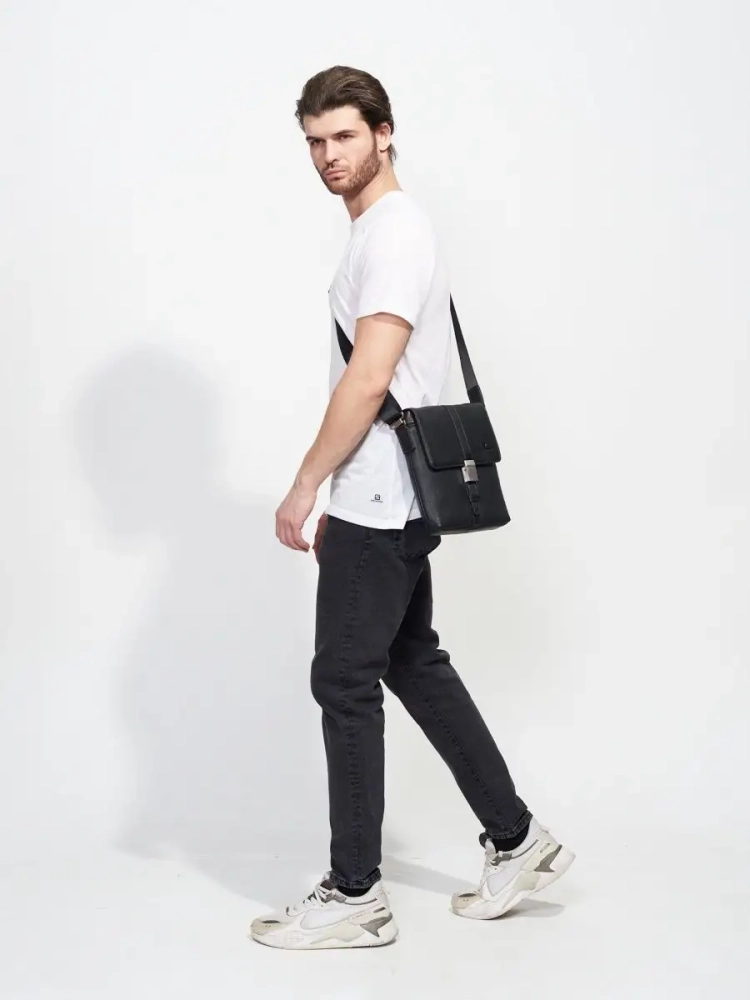 Кожаная мужская сумка-планшет на застежке Paul Rayner 0035117-4