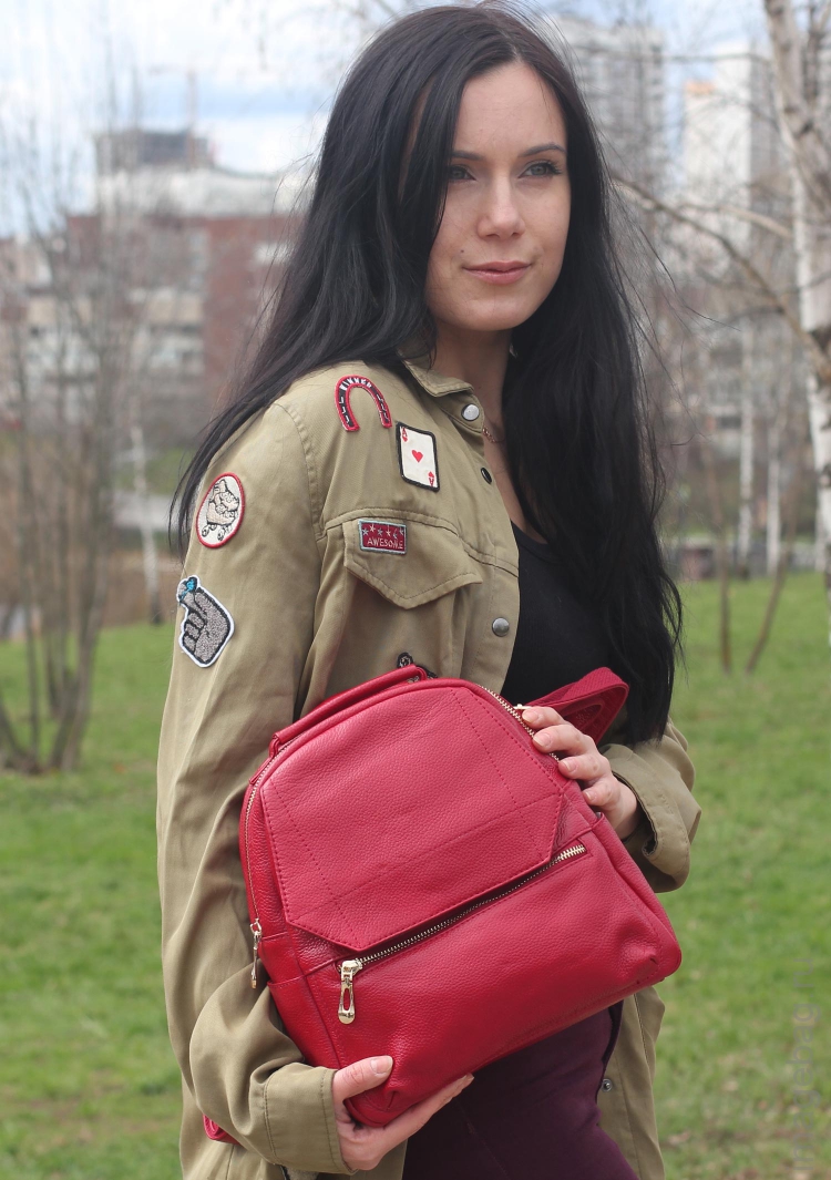 Рюкзак женский городской P.Rayner Gina red-9652